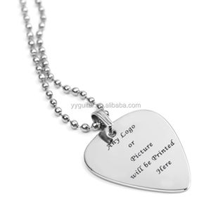 قلادة معدنية مخصصة على شكل ملاقط جيتار من الفولاذ المقاوم للصدأ، هدية إبداعية للعطلات مع نقش مخصص - Product Image 2