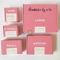 Boîtes d'expédition postales en carton ondulé personnalisées avec impression couleur de logo sur mesure pour emballages cosmétiques roses