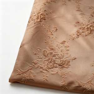 Tissu Jacquard Brocart Français Teint en Fil 100% Polyester Résistant à la Déchirure pour Robes de Mariée, Textiles de Maison et Chaussures - Product Image 4