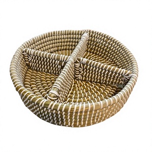 Panier en jonc de mer tressé à la main avec poignées, panier de rangement naturel tissé, plateau organisateur rustique pour la décoration intérieure - Product Image 1