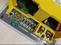 Contrôleur CNC Fanuc 18i-MB d'origine japonaise