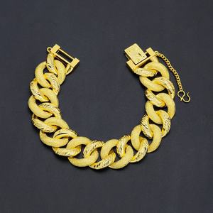 Pulsera de latón con dijes chapados en oro de 24 quilates para mujer, diseño de cadena cubana, a la moda, superventas - Product Image 4