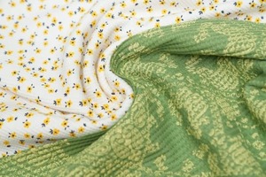 Tissu en coton et polyester le plus vendu pour les hauts, les vestes, les vêtements décontractés et les confections, disponible au meilleur prix - Product Image 4