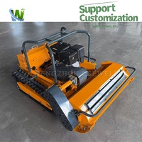 Gebruik de WELL Smart Robot Brush Cutter met een snijbreedte van 800 mm, EPA Euro 5 motor en afstandsbediening voor hellingmaaien.