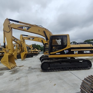 Excavatrice CAT 320BL de 20 tonnes avec godet de 1 m³ de capacité, modèle d'excavatrice sur chenilles d'occasion cat320BL - Product Image 3