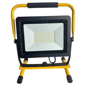 Projecteur LED portable rechargeable professionnel 30/50/100 Watts pour ateliers, bureaux, jardins, IP54, corps en aluminium, AC - Product Image 1