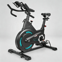 Vélo d'exercice stationnaire haut de gamme pour usage domestique, écran tactile intelligent, moniteur numérique, construction en acier, résistance à entraînement par courroie magnétique