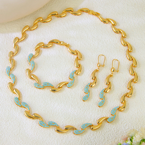 Conjunto de Joias de Luxo Dubai com Design Gota D'água, Banhado a Ouro 21k, Colar de Zircônia Irregular Italiana para Festas Femininas - Product Image 1