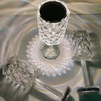Lampe de table moderne pour hôtel et restaurant, rechargeable sans fil, lampe de table en cristal, lumière rose avec port de charge USB