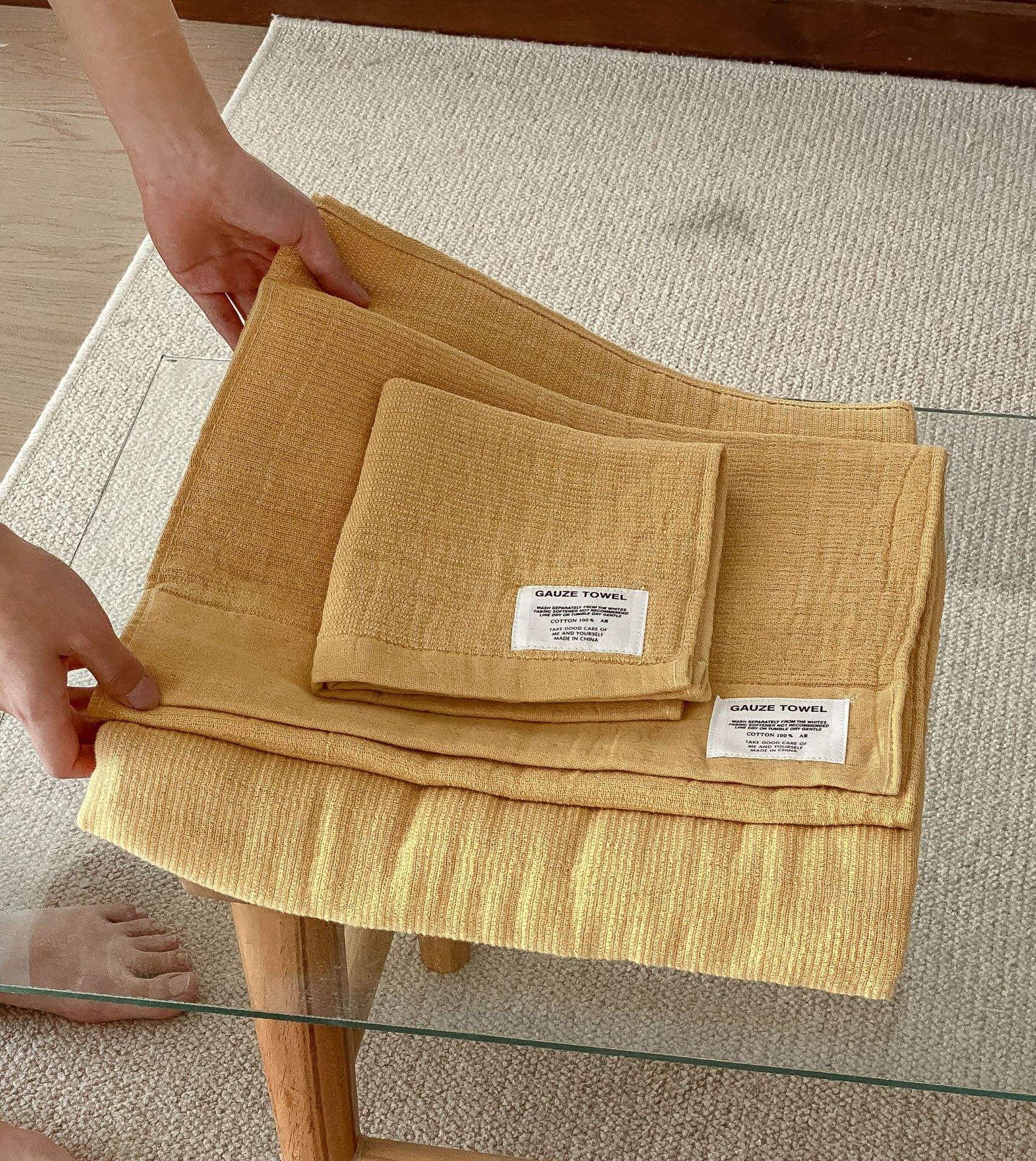 สีเหลือง