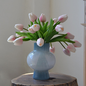 Venta al por mayor PE Retro 10 piezas por paquete ramo de <span class=keywords><strong>tulip</strong></span>án hecho a mano moderno arreglo Floral suave Día DE LA MADRE Pascua pequeño <span class=keywords><strong>tulip</strong></span>án - Product Image 3