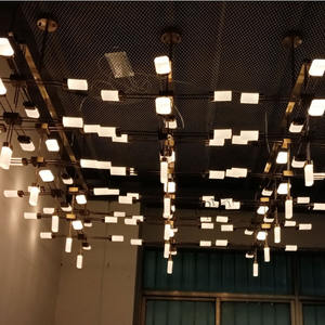 Luces colgantes de cubo LED de estilo nórdico, lámpara de araña de Metal pequeño de urdimbre y trama personalizada para hoteles y villas, gran oferta - Product Image 4