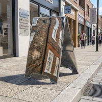Panneau publicitaire portable en aluminium double face pour affichage de rue, prix de gros