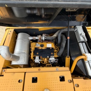 รถขุดไฮดรอลิกแบบตีนตะขาบ CAT 315D2 GC ขนาด 15 ตัน สำหรับงานก่อสร้าง - Product Image 2