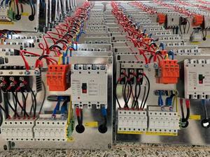 Kinee 1000V 1500V 8 10 12 16 24 String box scatola combinatore solare - Product Image 6