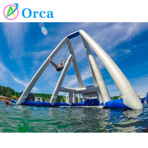 Balançoire à eau gonflable en PVC personnalisée High Flying Fun et fusée à eau pour les parcs aquatiques extérieurs et les aventures en mer - Product Image 1