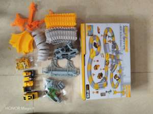 255 pièces, pistes de <span class=keywords><strong>course</strong></span> de construction de véhicules, éducation, bricolage, assemblage de pistes de voitures avec voiture électrique d'ingénierie, pistes de voitures pour <span class=keywords><strong>jouets</strong></span> d'enfants - Product Image 5