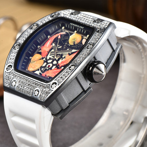 นาฬิกาข้อมือผู้ชายดีไซน์ใหม่แบบ OEM สไตล์ Iced Out รูปปลา<span class=keywords><strong>คา</strong></span><span class=keywords><strong>ร์</strong></span><span class=keywords><strong>ฟ</strong></span> หรูหรา นาฬิกาควอตซ์สำหรับนักธุรกิจ - Product Image 3