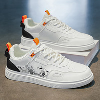 Chaussures pour hommes de style rétro, fabrication OEM, chaussures de skate respirantes en cuir PU pour l'automne, baskets décontractées polyvalentes pour étudiants