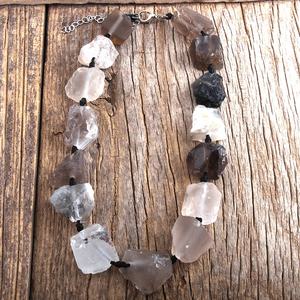 قلادة نسائية بوهو ، قلادة جذابة ، قلادة كبيرة مكتنزة طبيعية غير منتظمة ، قلادة ضيقة معقودة - Product Image 3