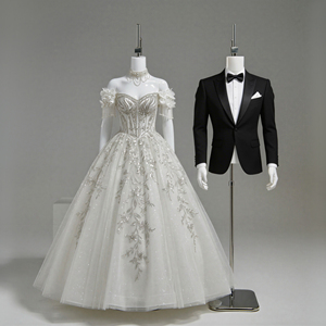 Torso di Manichino Girevole da Appendere, Coppia Maschio e Femmina, Rotazione a 360 Gradi per Esposizione di Abiti da Sposa e Completi, Torso di Manichino Bianco - Product Image 1