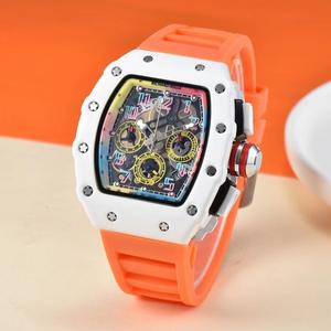 メンズ スポーツスタイル ストライプ ワイン樽型 3 ダイヤル腕時計 シリコンバンド クォーツ時計 - Product Image 6