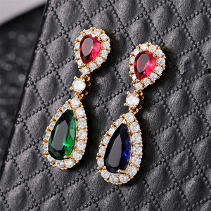 Orecchini Barocchi Vintage per Donne, Accessori per Orecchie Colorati e alla Moda per Uso Quotidiano - Product Image 2