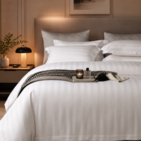 Tissu jacquard imprimé en microfibre 100% polyester à rayures fluorescentes de 1 à 3 cm avec propriétés mémoire pour la décoration intérieure