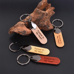 Llavero de Madera Ecológico Personalizado de Fábrica con Grabado 'Para Siempre Mi Corazón', Regalo para Novio, Esposo, Día del Padre, Día de San Valentín - Product Image 1