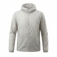 Veste à capuche pour homme OEM ODM, légère, anti-UV, pliable, en tissu 83% nylon 17% élasthanne, pour les voyages en plein air
