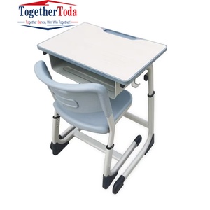 Juego de Silla y Escritorio Escolar Ergonómico, Ecológico, Duradero, Moderno y Sencillo de Plástico al por Mayor para Niños, para Entornos de Estudio y Aprendizaje Escolar - Product Image 3