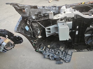 Kit carrosserie automobile d'origine d'occasion pour <span class=keywords><strong>Volvo</strong></span> EV90, coupe de nez, lèvre de pare-chocs avant, phares, remplacement de pare-chocs, accessoire de voiture, pare-chocs - Product Image 5