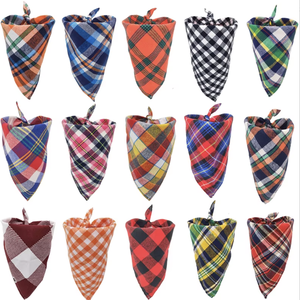 Bavoirs en forme de Triangle lavable <span class=keywords><strong>pour</strong></span> chiot, 2 pièces, foulard à carreaux de noël, <span class=keywords><strong>Bandana</strong></span> avec Applique faite à la <span class=keywords><strong>main</strong></span> - Product Image 4