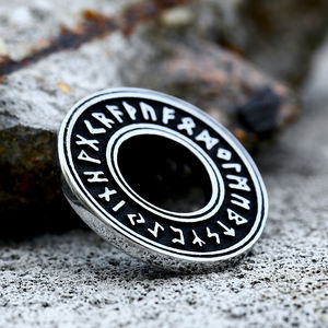 SS8-756P פלדה חייל מותאם אישית נירוסטה נורדי ויקינג הבכור Futhark רונה שרשרת פגאני מעגל רוני תליון לגברים נשים - Product Image 3