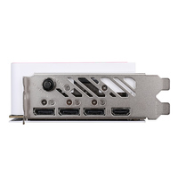 Carte graphique RTX 5060 8 Go GDDR7 haute performance blanche pour une configuration PC esthétique