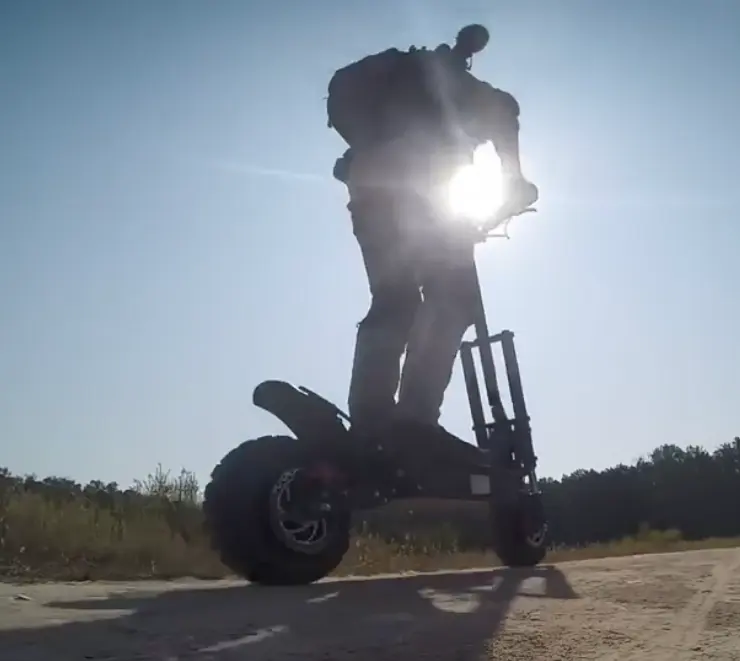 Qualité professionnelle saleté hors route COOLFLY CF-D11-2 3600w 11 pouces électrique trike scooter avec deux moteurs