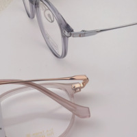 Nueva Montura de Lentes Multicolor, Se Puede Elegir para Modificar la Forma del Rostro, Color Degradado, Fresca, Moderna y Linda 7155