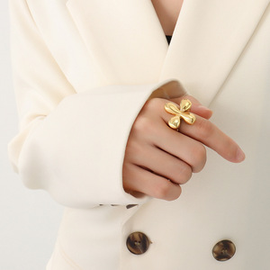 Dainty <b>Chunky</b> <b>Ring</b> Irregular Design Waterproof Non Tranish Flower Finger <b>Ring</b> for Weddings and Engagements - Product Image 2