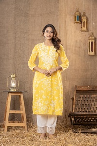 Conjunto de Kurti y Pantalón Chikankari Lucknowi Indio para Mujer en Hermosos Colores, Traje de Kurta de Algodón Lucknowi Listo para Usar - Product Image 4