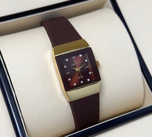 GS-01 Nuovo Orologio Quadrato Classico, Orologio da <span class=keywords><strong>Donna</strong></span> Retrò di Lusso con Cinturino in Silicone Impermeabile - Product Image 3