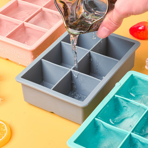 Oferta Especial: Bandeja para Cubos de Hielo King Cube de 6 Cavidades con Tapa, Molde para Cubos de Hielo Grandes de 6 Orificios, Color Negro, para Bebidas - Product Image 4