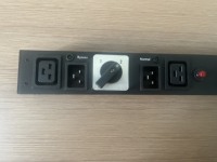 Manual Bypass PDU 1U 16A untuk Pusat Data C13 C20 Rak Power Strip Saklar Perawatan IEC Perlindungan Beban Berlebih Garansi 3 Tahun