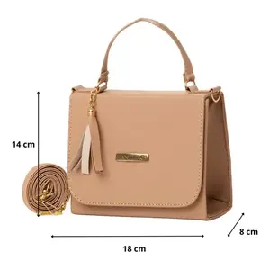 Petit sac messager blanc en cuir véritable avec fermeture à rabat à pompon, unisexe, à porter en bandoulière, pour usage quotidien - Product Image 4