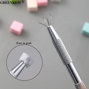 Nueva Herramienta Profesional Mini de Esponja para Difuminar Uñas de 1 cm con Degradado, Clip de Metal Sólido Pequeño Cuadrado para el Cuidado de las Uñas - Product Image 5