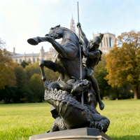 Sculpture de cheval guerrier en bronze sur mesure, style mythologie classique, pour la décoration de la place du parc urbain