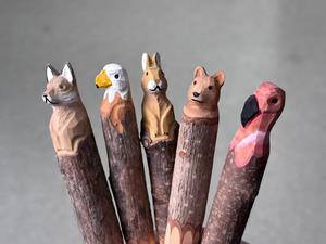 Penna Gel Artigianale in Legno Intagliato a Forma di Animale, Penna Divertente e Originale, Regalo Unico per Amanti degli <span class=keywords><strong>Animali</strong></span>, Cancelleria Carina - Product Image 3