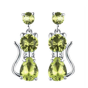 Boucles d'oreilles pendantes vert olive E3829 en forme de chat, serties de griffes, en alliage de zinc, bijoux fantaisie mignons pour femmes, cadeau - Product Image 3