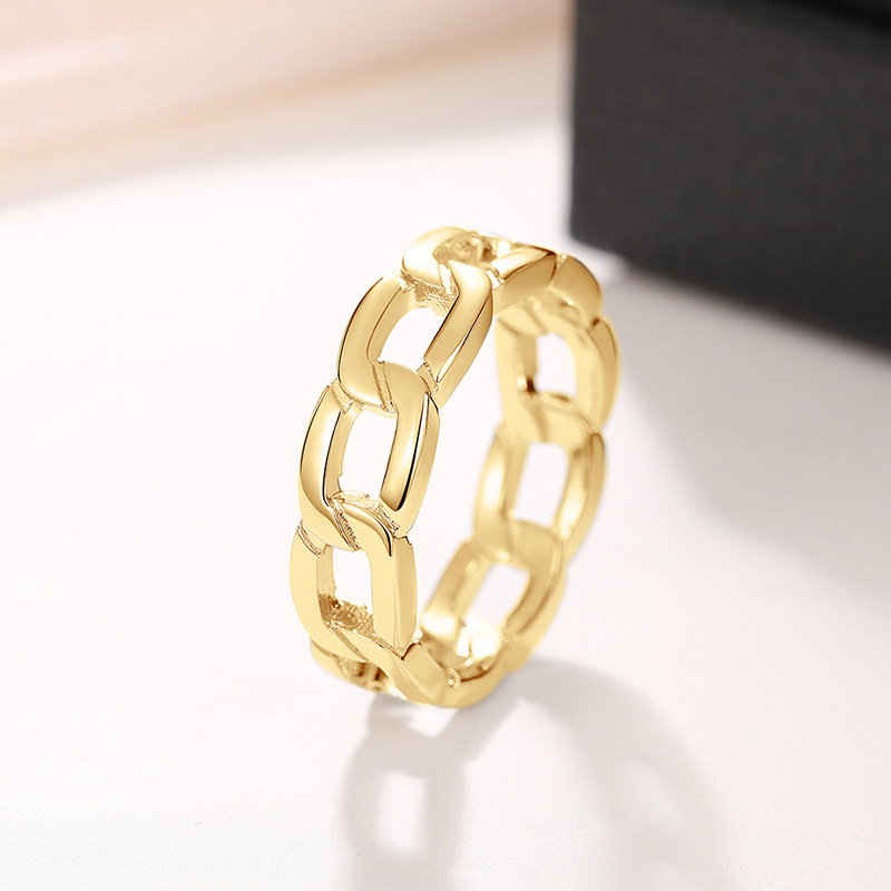 Q814 yellow gold