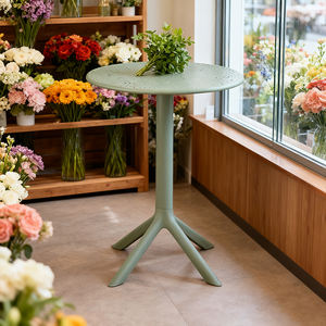 <span class=keywords><strong>Table</strong></span> basse en polypropylène simple, surface propre et lisse, structure solide, supporte les objets sans vaciller, matériau écologique - Product Image 1