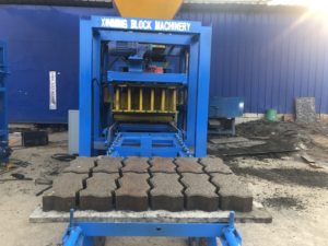 Quality Certification <strong>QT4</strong>-24 Bricks Making <strong>Machines</strong> <strong>Blocks</strong> Making <strong>Automatic</strong> <strong>Block</strong> Making <strong>Machines</strong> - Product Image 6